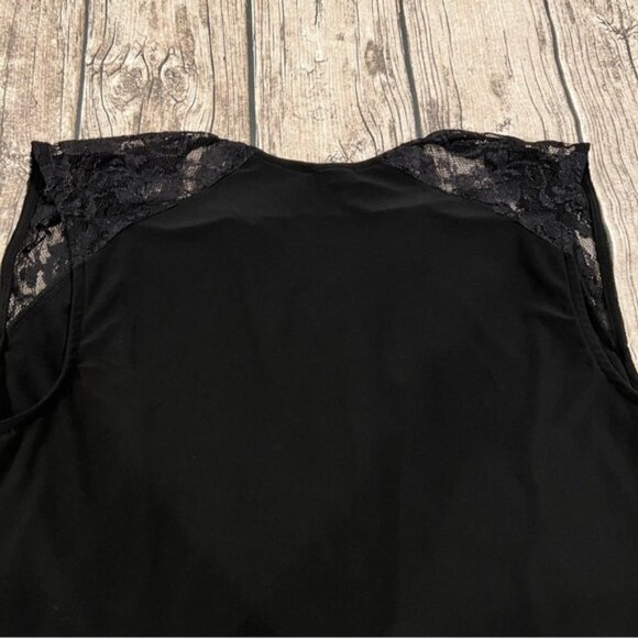 Torrid lace shoulder cowl neckline blouse size 2X - Picture 10 of 10